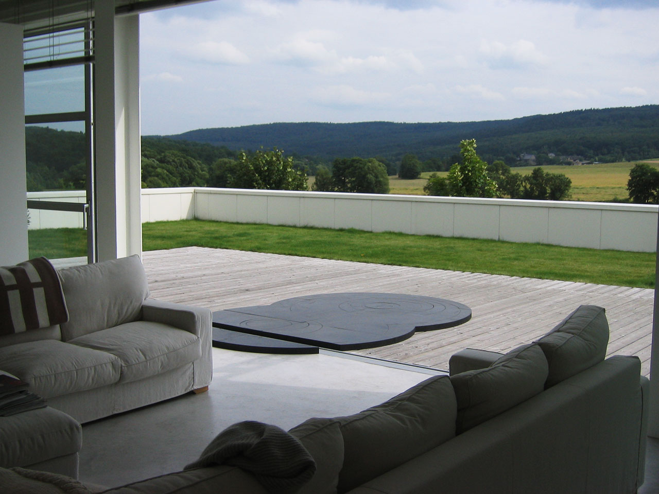 photo: carsten nicolai spaces in between